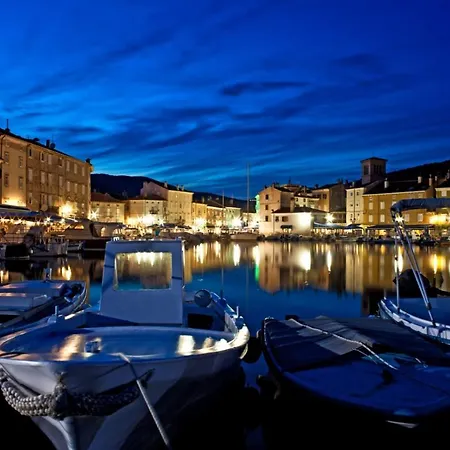 Case de vacanță House *